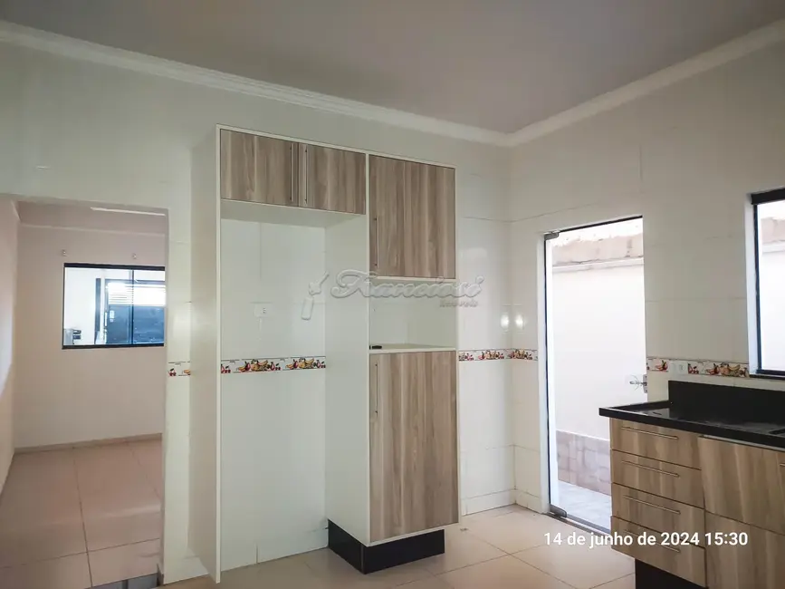 Foto 4 de Casa com 3 quartos à venda, 150m2 em Vila Carolina, Itapetininga - SP