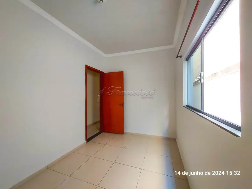 Foto 6 de Casa com 3 quartos à venda, 150m2 em Vila Carolina, Itapetininga - SP