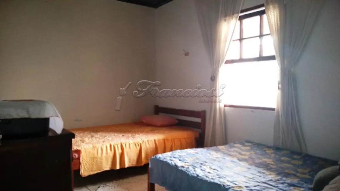 Casa com 3 quartos à venda, 137m2 em Vila Judite, Itapetininga - SP - imagem 5 Foto 5 de Casa com 3 quartos à venda, 137m2 em Vila Judite, Itapetininga - SP