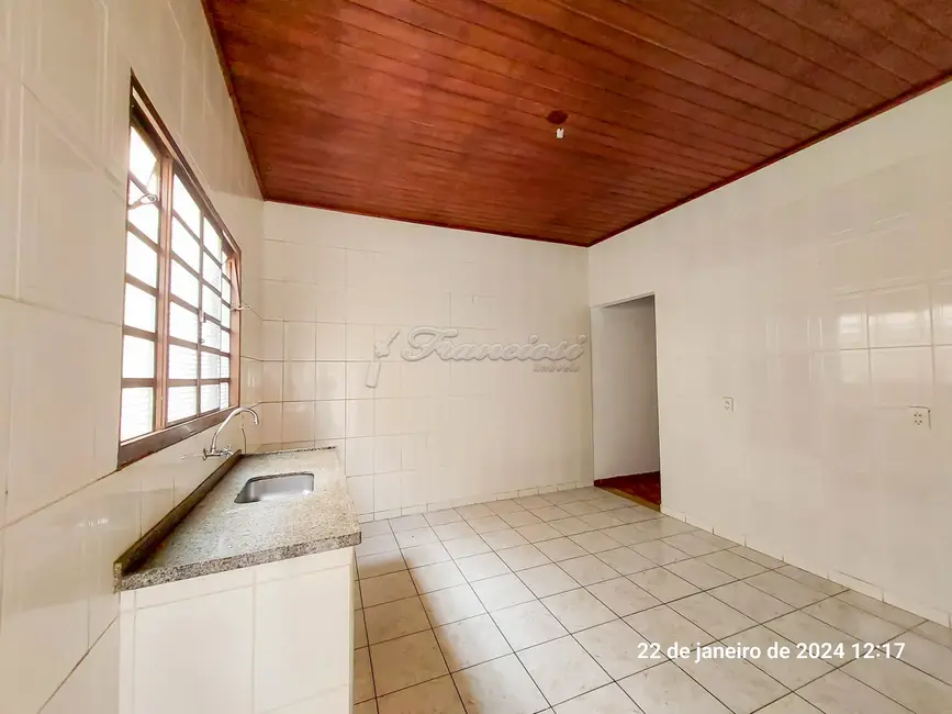 Casa com 2 quartos à venda, 129m2 em Vila Hungria, Itapetininga - SP - imagem 4 Foto 4 de Casa com 2 quartos à venda, 129m2 em Vila Hungria, Itapetininga - SP