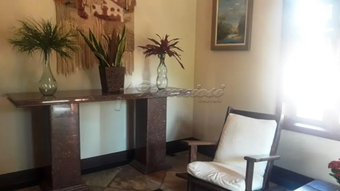 Casa com 6 quartos à venda, 789m2 em Jardim Alvorada, Itapetininga - SP - imagem 4 Foto 4 de Casa com 6 quartos à venda, 789m2 em Jardim Alvorada, Itapetininga - SP