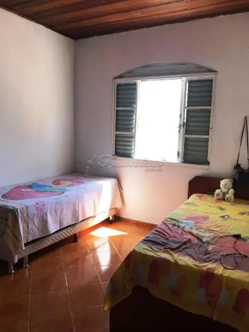 Foto 7 de Casa com 3 quartos à venda, 153m2 em Apiai - SP