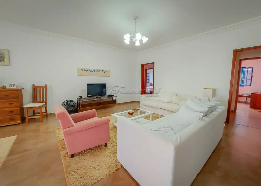 Foto 6 de Casa com 2 quartos à venda, 404m2 em Estância Conceição, Itapetininga - SP