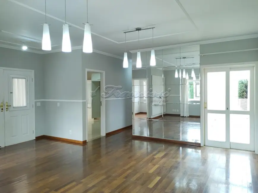 Foto 2 de Casa de Condomínio com 2 quartos à venda, 140m2 em Jardim Marabá, Itapetininga - SP