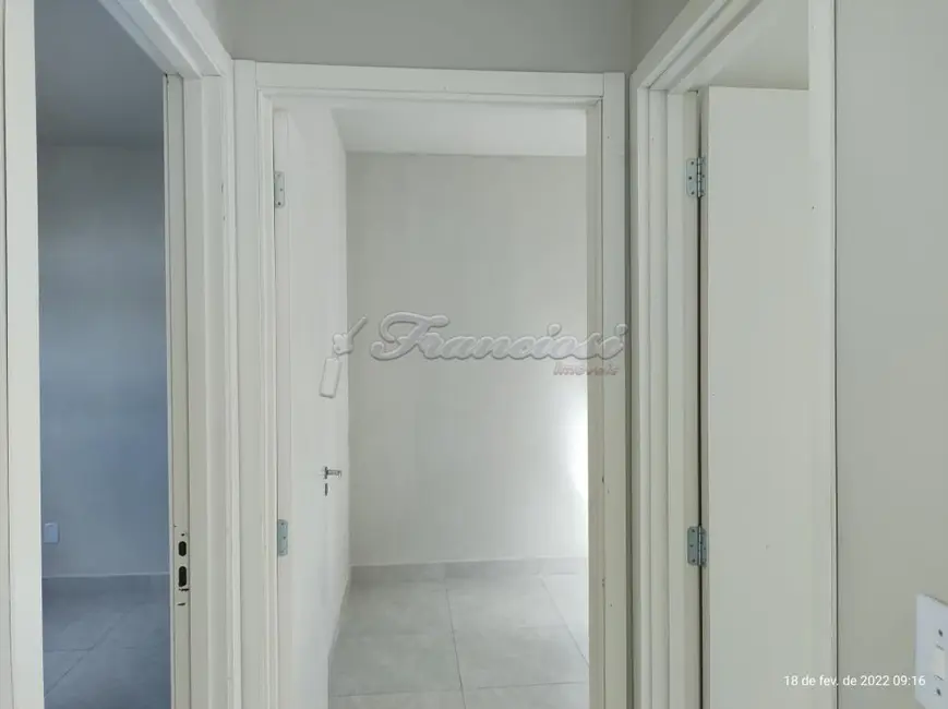 Foto 5 de Casa de Condomínio com 2 quartos à venda, 42m2 em Vila Arruda, Itapetininga - SP
