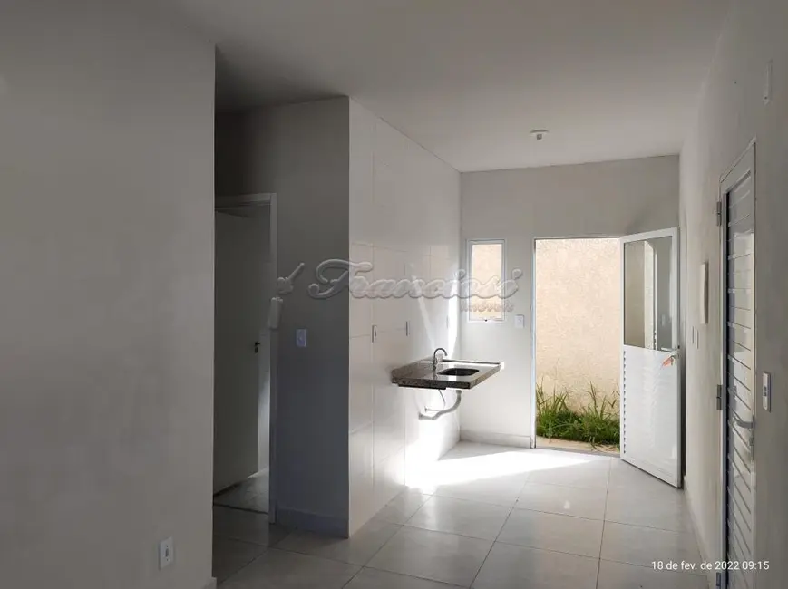 Foto 4 de Casa de Condomínio com 2 quartos à venda, 42m2 em Vila Arruda, Itapetininga - SP