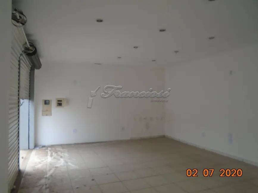 Prédio Inteiro para alugar, 80m2 em Centro, Itapetininga - SP - imagem 2 Foto 2 de Prédio Inteiro para alugar, 80m2 em Centro, Itapetininga - SP