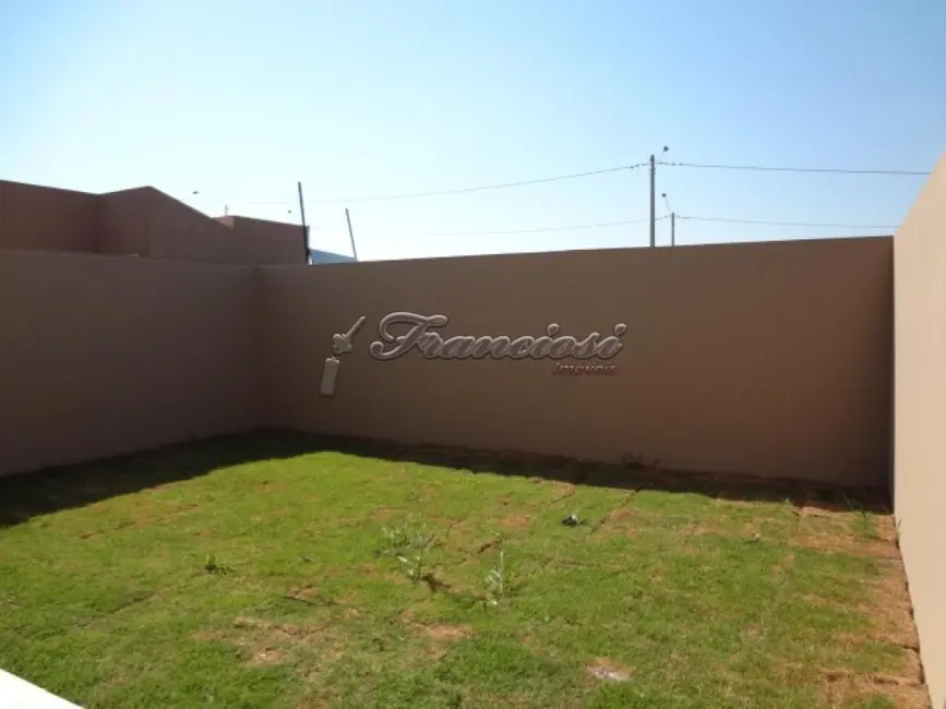 Foto 1 de Casa de Condomínio com 3 quartos à venda, 150m2 em Vila Piedade, Itapetininga - SP