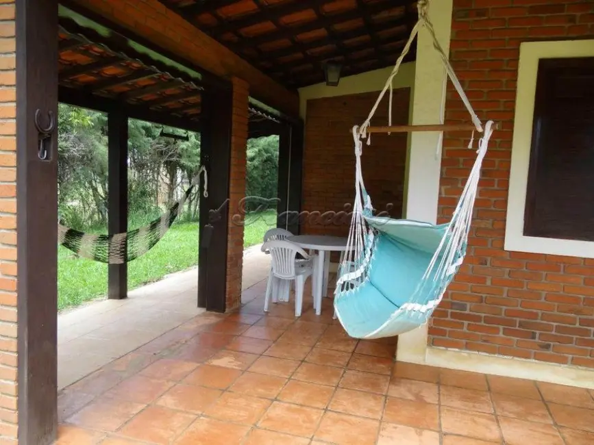 Fazenda / Haras com 3 quartos à venda, 3000m2 em Sarapui - SP - imagem 8 Foto 8 de Fazenda / Haras com 3 quartos à venda, 3000m2 em Sarapui - SP