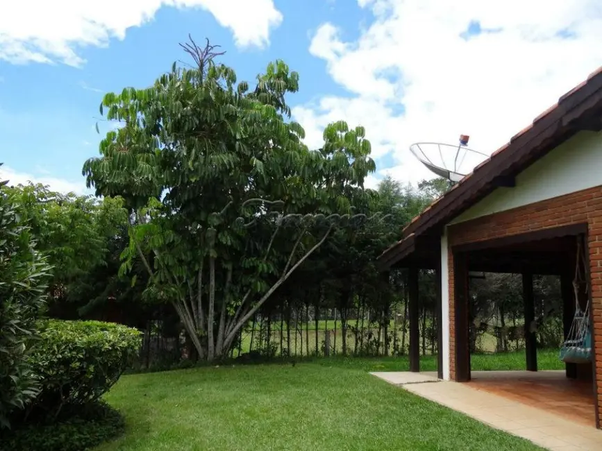 Fazenda / Haras com 3 quartos à venda, 3000m2 em Sarapui - SP - imagem 6 Foto 6 de Fazenda / Haras com 3 quartos à venda, 3000m2 em Sarapui - SP