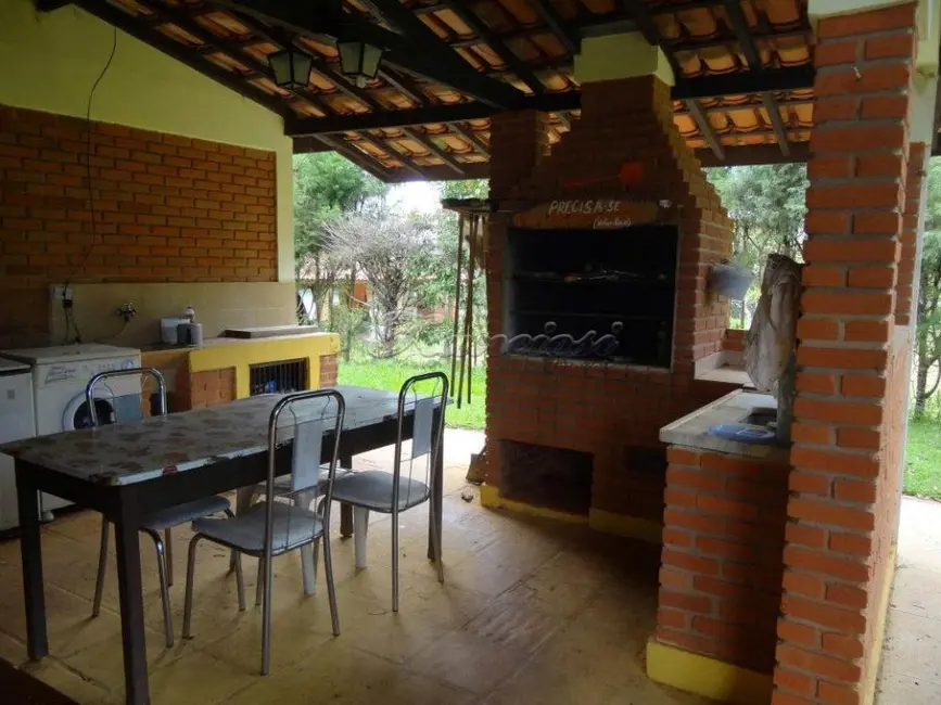 Fazenda / Haras com 3 quartos à venda, 3000m2 em Sarapui - SP - imagem 4 Foto 4 de Fazenda / Haras com 3 quartos à venda, 3000m2 em Sarapui - SP