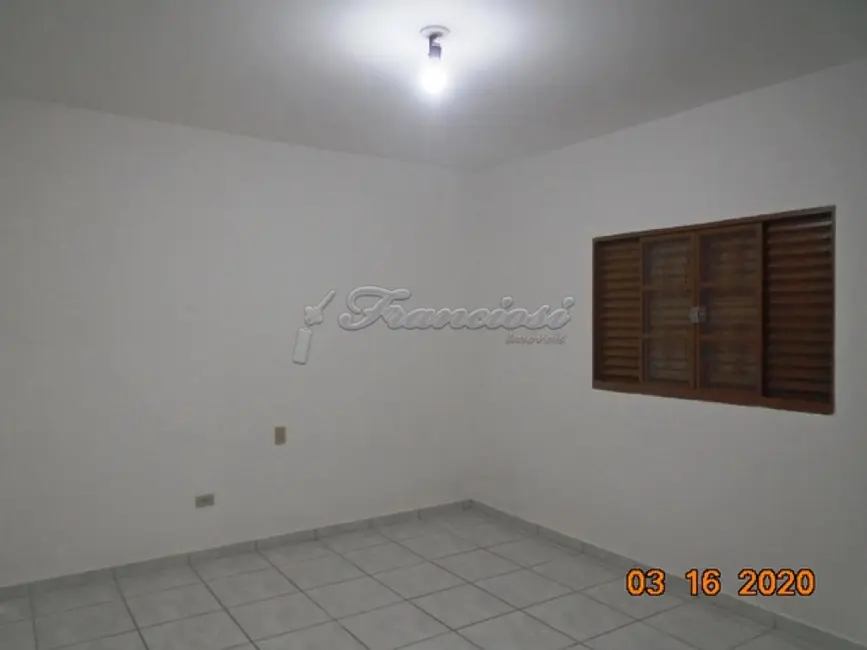 Casa com 4 quartos à venda, 150m2 em Jardim Fogaça, Itapetininga - SP - imagem 9 Foto 9 de Casa com 4 quartos à venda, 150m2 em Jardim Fogaça, Itapetininga - SP
