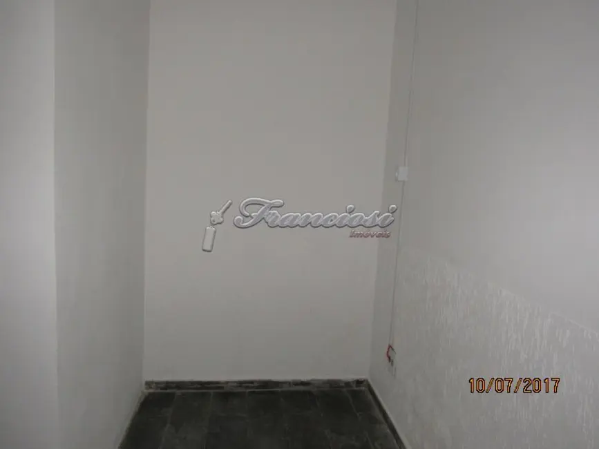 Casa com 3 quartos à venda, 180m2 em Centro, Itapetininga - SP - imagem 7 Foto 7 de Casa com 3 quartos à venda, 180m2 em Centro, Itapetininga - SP