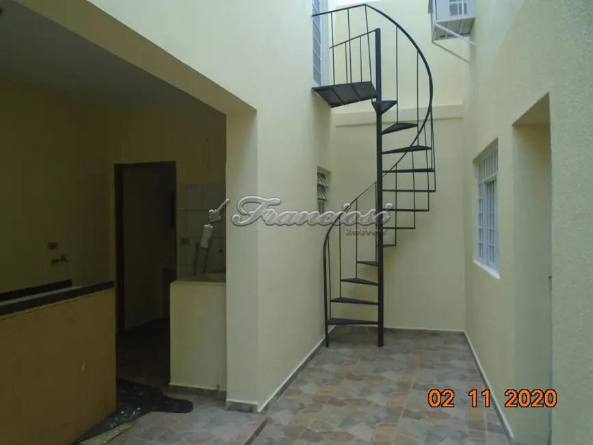 Casa com 3 quartos à venda, 180m2 em Centro, Itapetininga - SP - imagem 9 Foto 9 de Casa com 3 quartos à venda, 180m2 em Centro, Itapetininga - SP