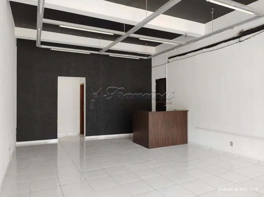Foto 1 de Prédio Inteiro para alugar, 50m2 em Centro, Itapetininga - SP