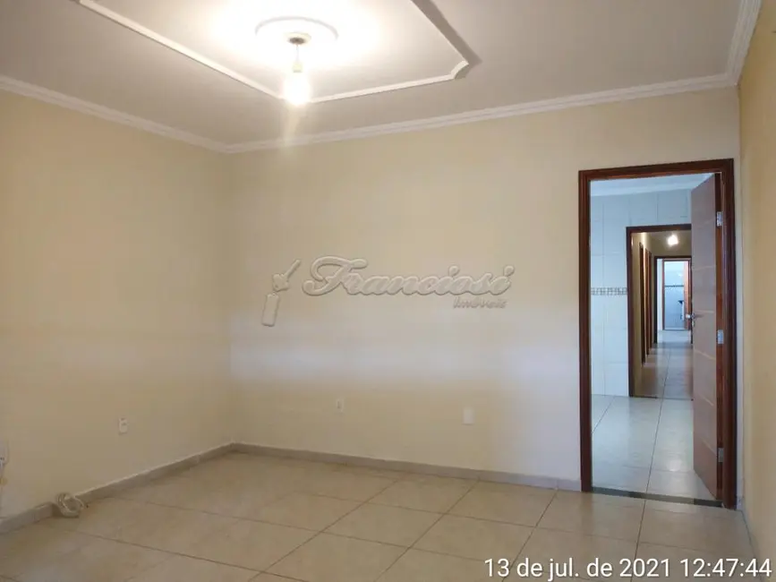 Foto 2 de Casa com 3 quartos à venda, 125m2 em Jardim Fogaça, Itapetininga - SP
