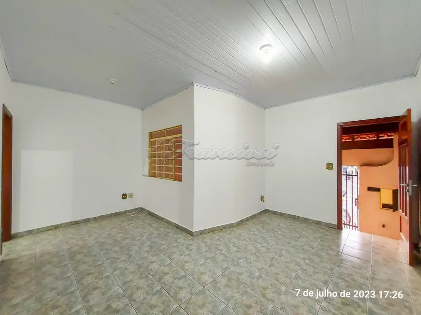 Foto 2 de Casa com 3 quartos à venda, 170m2 em Centro, Itapetininga - SP