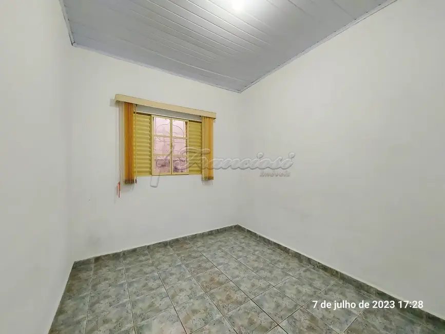 Casa com 3 quartos à venda, 170m2 em Centro, Itapetininga - SP - imagem 5 Foto 5 de Casa com 3 quartos à venda, 170m2 em Centro, Itapetininga - SP