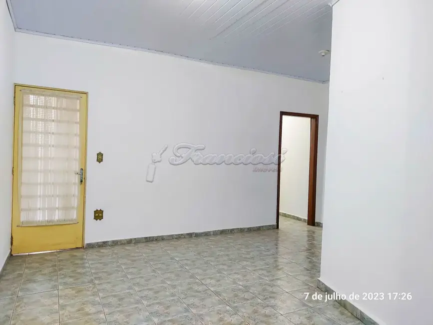 Foto 1 de Casa com 3 quartos à venda, 170m2 em Centro, Itapetininga - SP