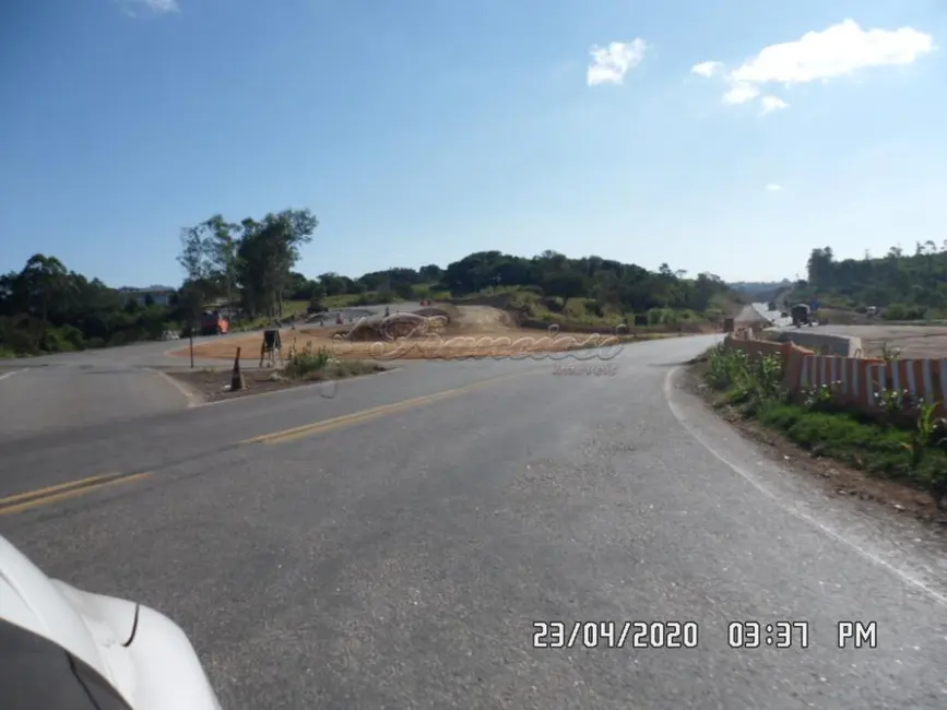 Foto 1 de Fazenda / Haras à venda, 242000m2 em Campina Do Monte Alegre - SP