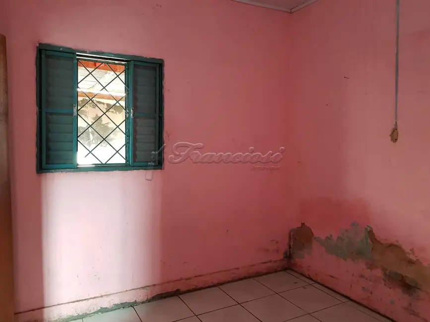 Casa com 3 quartos à venda, 412m2 em Vila Santa Isabel, Itapetininga - SP - imagem 4 Foto 4 de Casa com 3 quartos à venda, 412m2 em Vila Santa Isabel, Itapetininga - SP