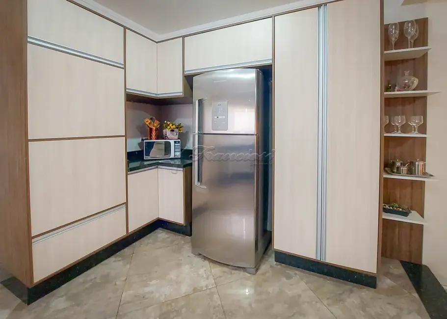 Casa com 3 quartos à venda, 295m2 em Itapetininga - SP - imagem 8 Foto 8 de Casa com 3 quartos à venda, 295m2 em Itapetininga - SP