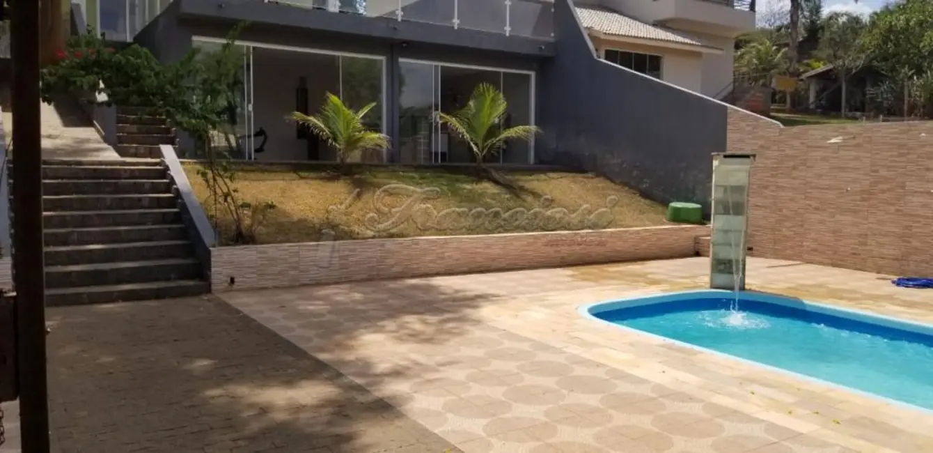 Foto 2 de Casa com 4 quartos à venda, 1000m2 em Boituva - SP