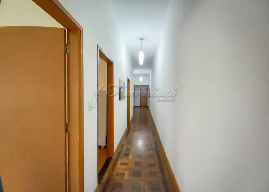 Prédio Inteiro à venda, 212m2 em Centro, Itapetininga - SP - imagem 4 Foto 4 de Prédio Inteiro à venda, 212m2 em Centro, Itapetininga - SP