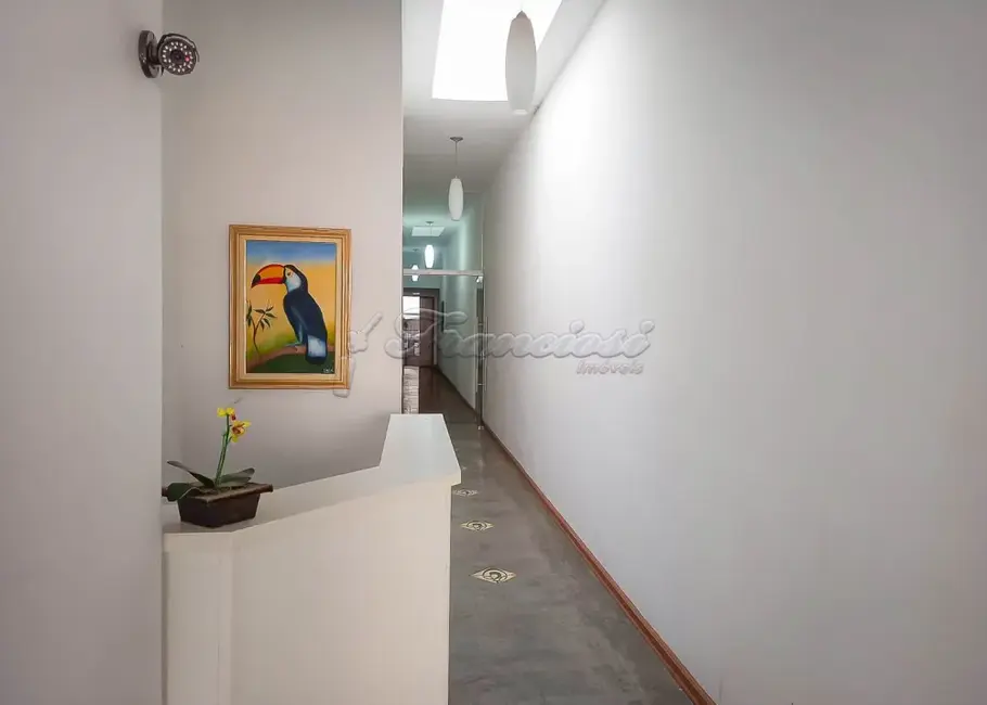 Prédio Inteiro à venda, 212m2 em Centro, Itapetininga - SP - imagem 3 Foto 3 de Prédio Inteiro à venda, 212m2 em Centro, Itapetininga - SP