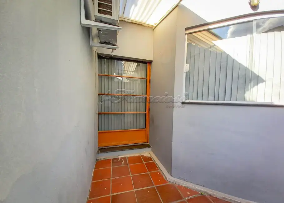 Prédio Inteiro à venda, 212m2 em Centro, Itapetininga - SP - imagem 6 Foto 6 de Prédio Inteiro à venda, 212m2 em Centro, Itapetininga - SP