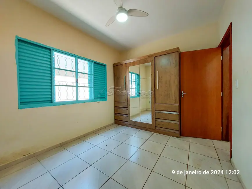 Casa com 2 quartos à venda, 115m2 em Itapetininga - SP - imagem 8 Foto 8 de Casa com 2 quartos à venda, 115m2 em Itapetininga - SP