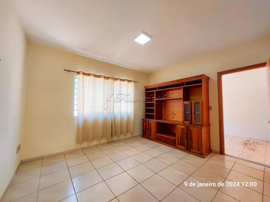 Casa com 2 quartos à venda, 115m2 em Itapetininga - SP - imagem 1 Foto 1 de Casa com 2 quartos à venda, 115m2 em Itapetininga - SP