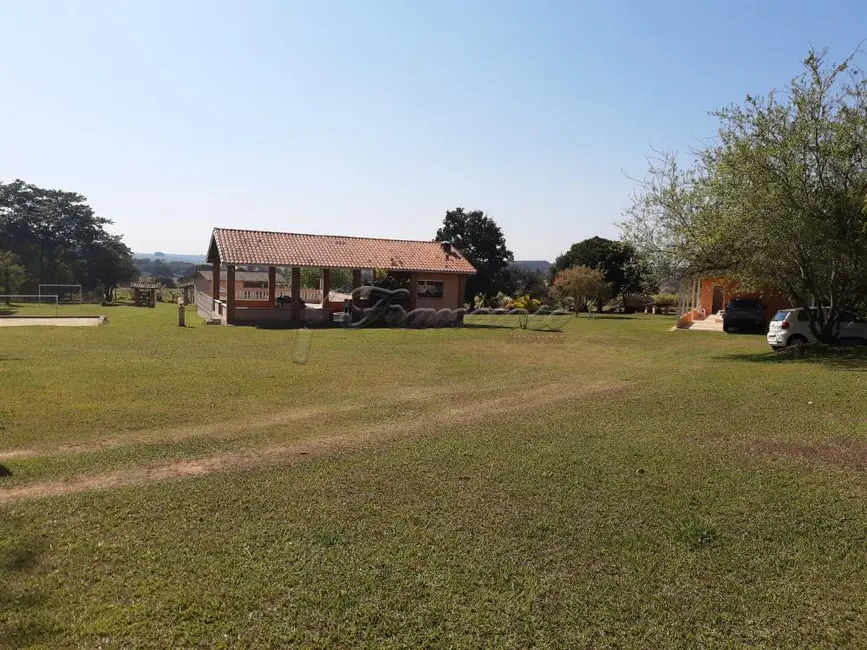 Fazenda / Haras com 2 quartos à venda, 4000m2 em Sarapui - SP - imagem 3 Foto 3 de Fazenda / Haras com 2 quartos à venda, 4000m2 em Sarapui - SP