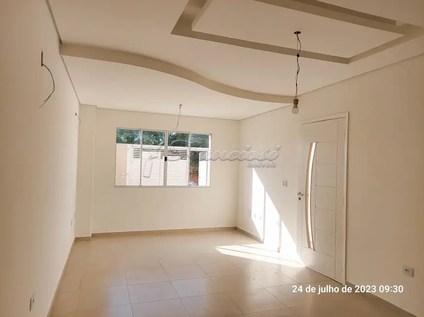 Foto 1 de Casa com 3 quartos à venda, 150m2 em Itapetininga - SP