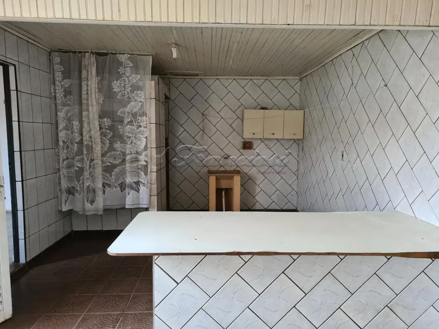 Casa com 2 quartos à venda, 175m2 em Vila Piedade, Itapetininga - SP - imagem 5 Foto 5 de Casa com 2 quartos à venda, 175m2 em Vila Piedade, Itapetininga - SP