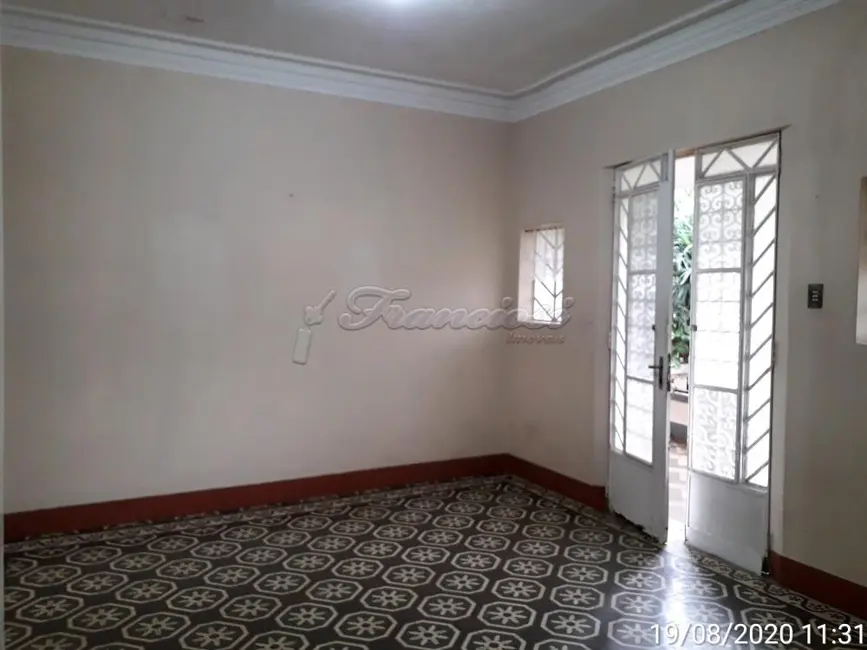 Loja para alugar, 1358m2 em Centro, Itapetininga - SP - imagem 4 Foto 4 de Loja para alugar, 1358m2 em Centro, Itapetininga - SP