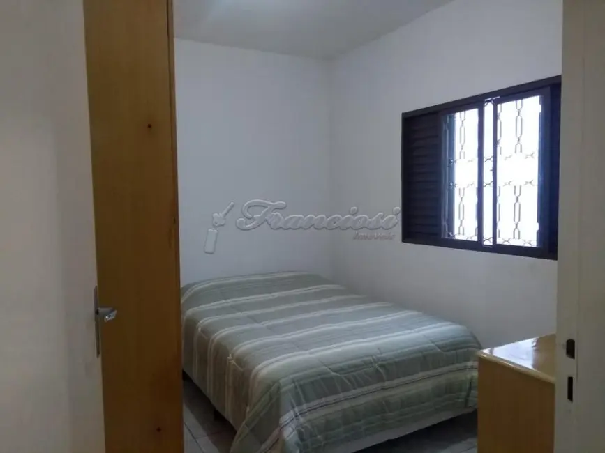 Casa com 3 quartos à venda, 54m2 em Jardim Santa Inêz, Itapetininga - SP - imagem 5 Foto 5 de Casa com 3 quartos à venda, 54m2 em Jardim Santa Inêz, Itapetininga - SP