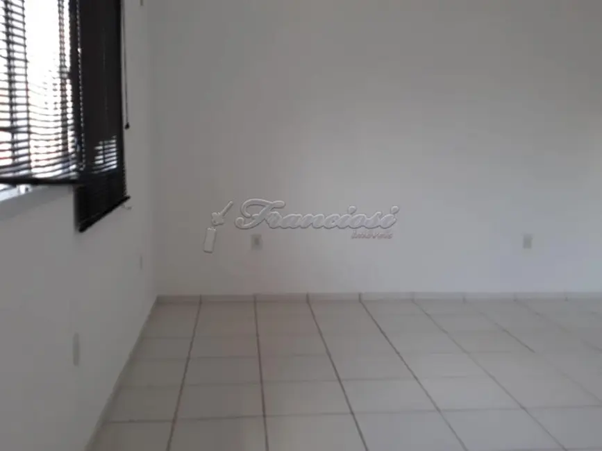 Sala Comercial à venda, 352m2 em Vila Cubatão, Itapetininga - SP - imagem 8 Foto 8 de Sala Comercial à venda, 352m2 em Vila Cubatão, Itapetininga - SP