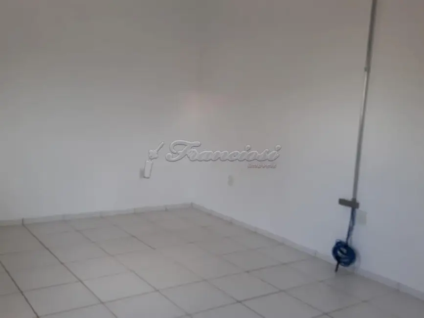 Sala Comercial à venda, 352m2 em Vila Cubatão, Itapetininga - SP - imagem 9 Foto 9 de Sala Comercial à venda, 352m2 em Vila Cubatão, Itapetininga - SP