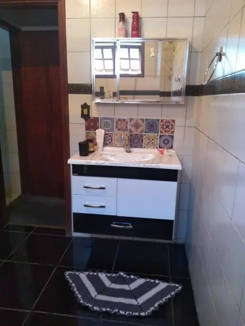 Casa com 3 quartos à venda, 150m2 em Vila Regina, Itapetininga - SP - imagem 4 Foto 4 de Casa com 3 quartos à venda, 150m2 em Vila Regina, Itapetininga - SP