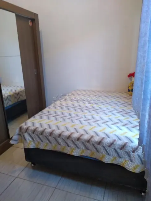 Casa com 3 quartos à venda, 150m2 em Vila Regina, Itapetininga - SP - imagem 5 Foto 5 de Casa com 3 quartos à venda, 150m2 em Vila Regina, Itapetininga - SP