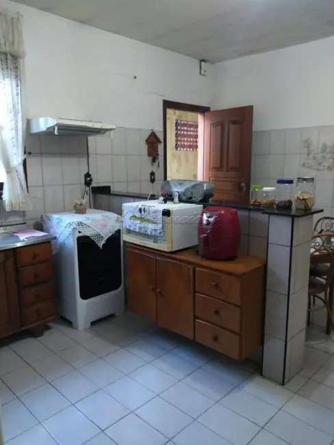 Casa com 3 quartos à venda, 150m2 em Vila Regina, Itapetininga - SP - imagem 3 Foto 3 de Casa com 3 quartos à venda, 150m2 em Vila Regina, Itapetininga - SP