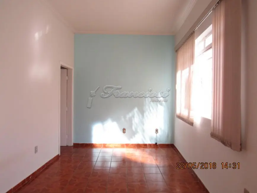 Foto 1 de Casa com 3 quartos à venda, 112m2 em Centro, Itapetininga - SP