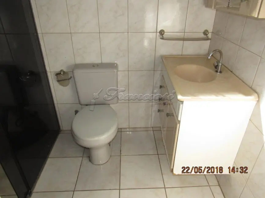Casa com 3 quartos à venda, 112m2 em Centro, Itapetininga - SP - imagem 4 Foto 4 de Casa com 3 quartos à venda, 112m2 em Centro, Itapetininga - SP