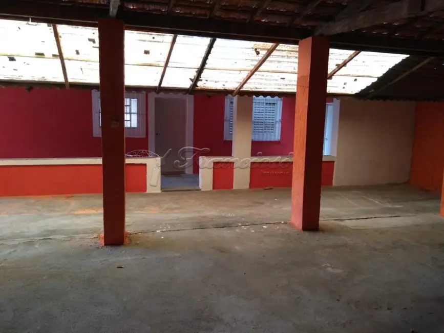 Casa com 2 quartos para alugar, 300m2 em Guarei - SP - imagem 6 Foto 6 de Casa com 2 quartos para alugar, 300m2 em Guarei - SP