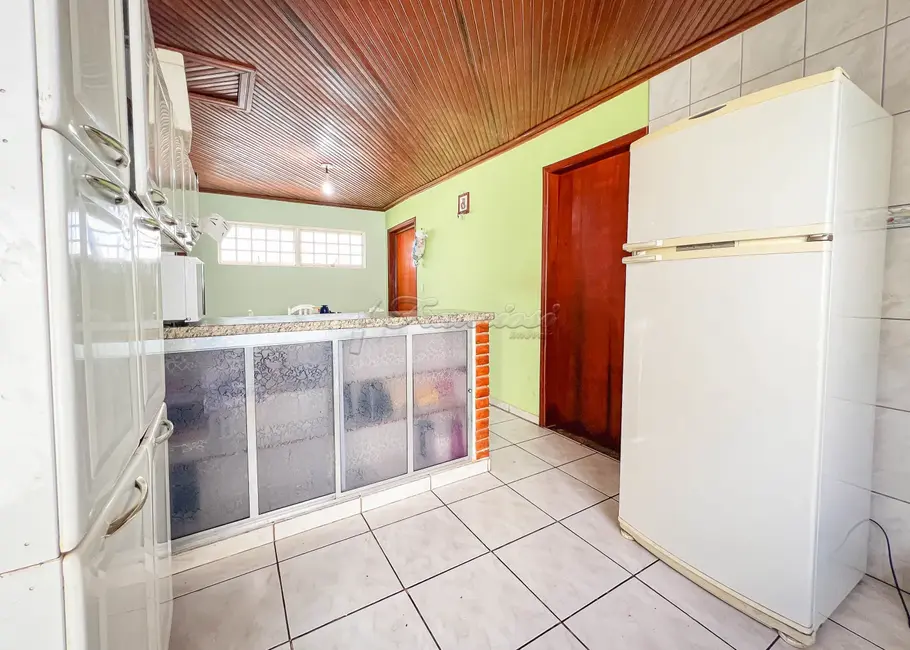 Casa com 2 quartos à venda, 107m2 em Vila Barth, Itapetininga - SP - imagem 6 Foto 6 de Casa com 2 quartos à venda, 107m2 em Vila Barth, Itapetininga - SP