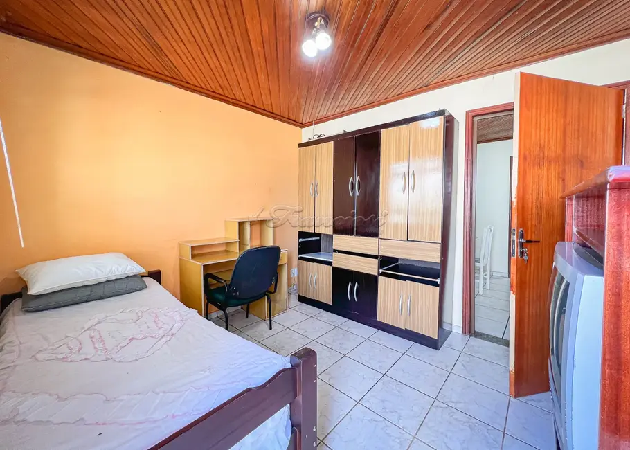 Casa com 2 quartos à venda, 107m2 em Vila Barth, Itapetininga - SP - imagem 2 Foto 2 de Casa com 2 quartos à venda, 107m2 em Vila Barth, Itapetininga - SP