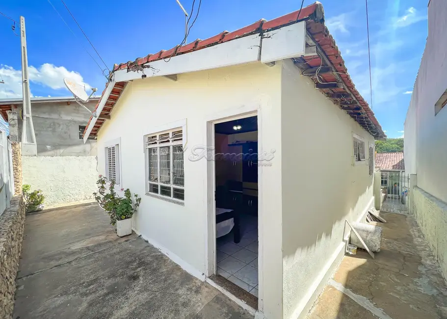 Foto 1 de Casa com 2 quartos à venda, 107m2 em Vila Barth, Itapetininga - SP