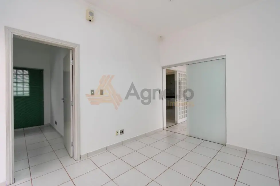 Foto 1 de Prédio Inteiro à venda, 218m2 em Parque Universitário, Franca - SP