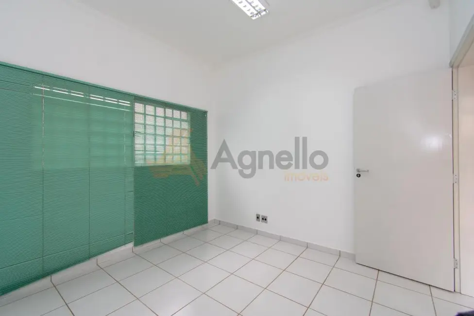 Foto 2 de Prédio Inteiro à venda, 218m2 em Parque Universitário, Franca - SP